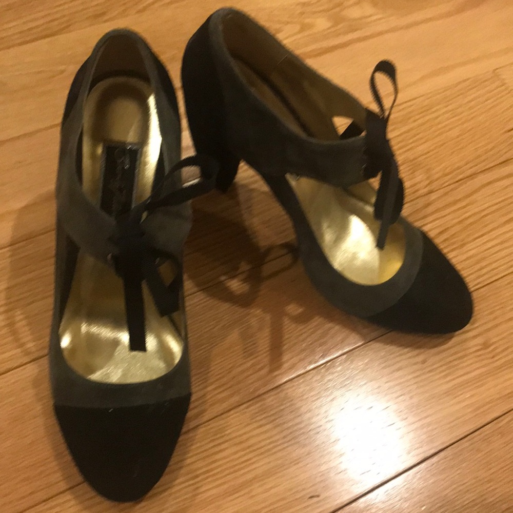 Beverly fieldman suede grey and black hills.